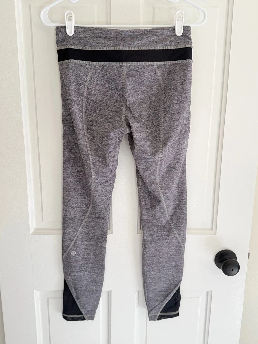 Lululemon Run Times Crop Leggings Gray Black Mesh Zip Pocket Size 6